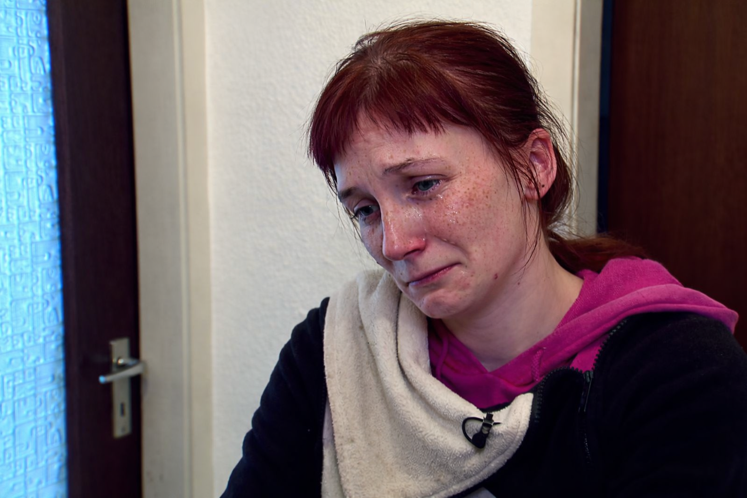 Carola aus Köln, Bürgergeld-Empfängerin, die in einer Doku zu sehen ist